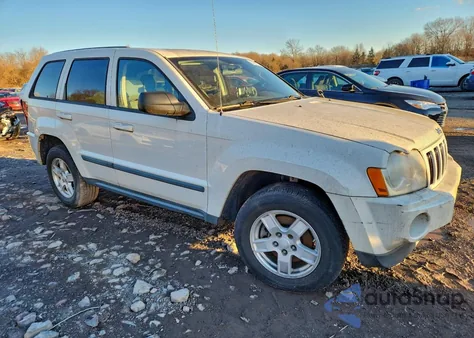 2007 Jeep Grand Cherokee Laredo z USA, uszkodzony, nr VIN 1J8GR48K37C579939